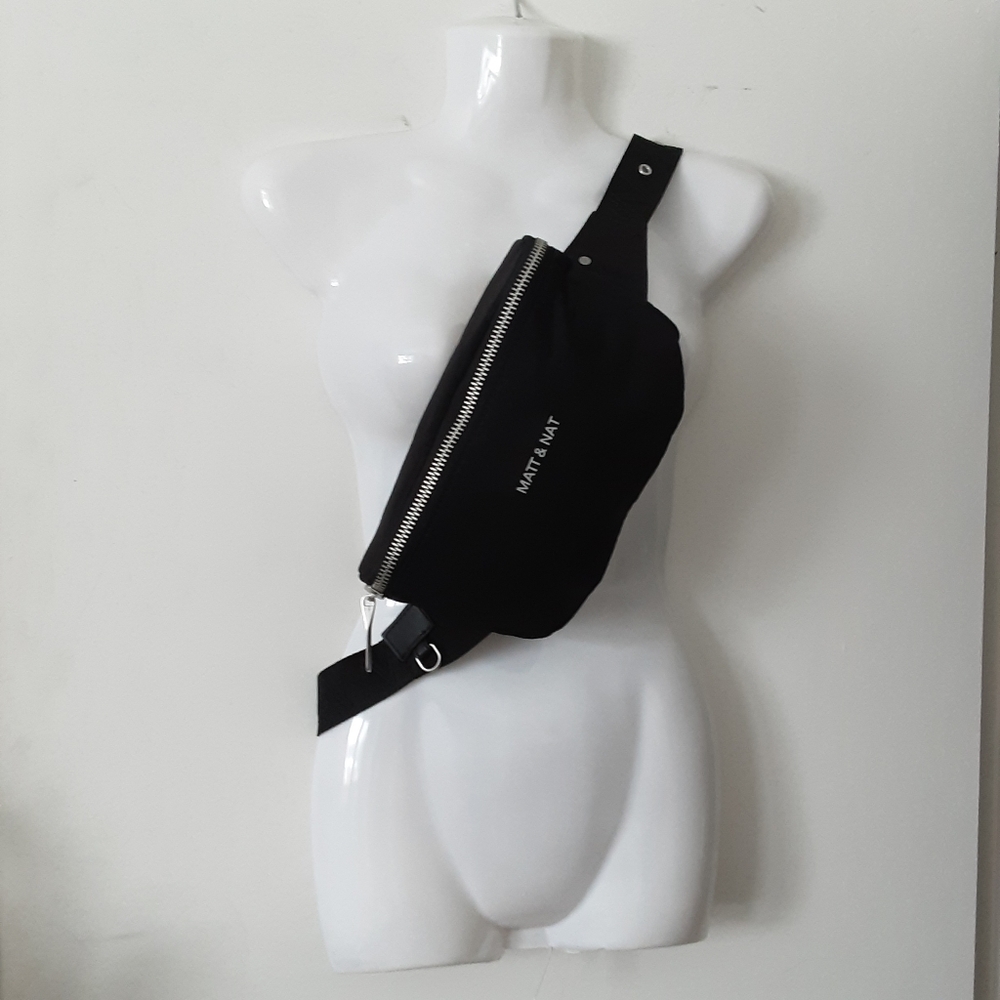 Matt & Nat Belt Bag withDust Bag UNISEX